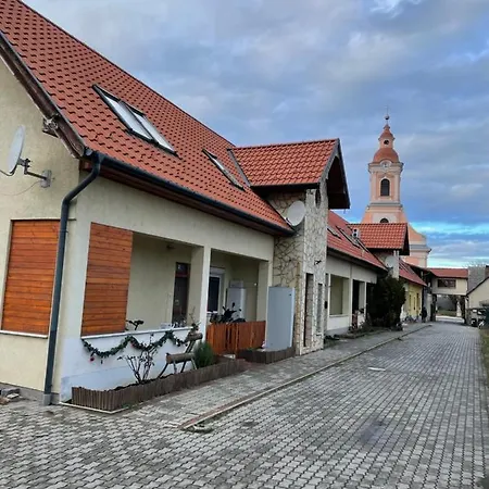 Апартаменты Bohem Nyergesujfalu